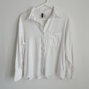 H&M Linen Blend White Buttoned Top Longsleeve Beach